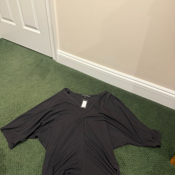 Julian Chang Relaxed Ruched 3/4 Sleeve Blouse - Picture 3 of 8